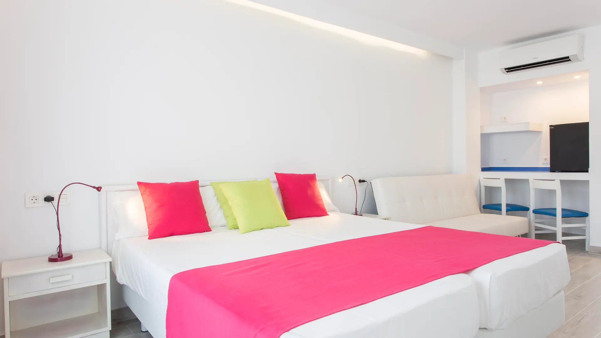 קאלה ראטג'אדה Guya Wave Hotel (Adults Only) ספרד