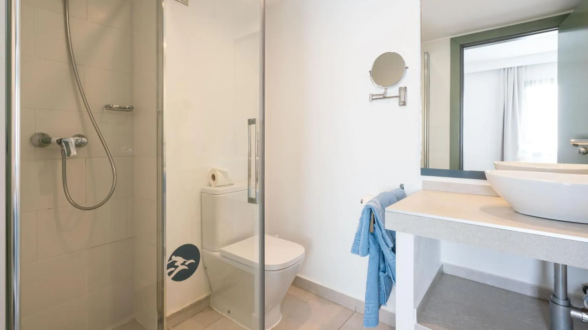 קאלה ראטג'אדה Guya Wave Hotel (Adults Only) 3*, קאלה ראטג'אדה